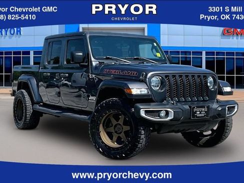 Used 2023 Jeep Gladiator Overland w/ Cold Weather Group AWD/4WD image 1