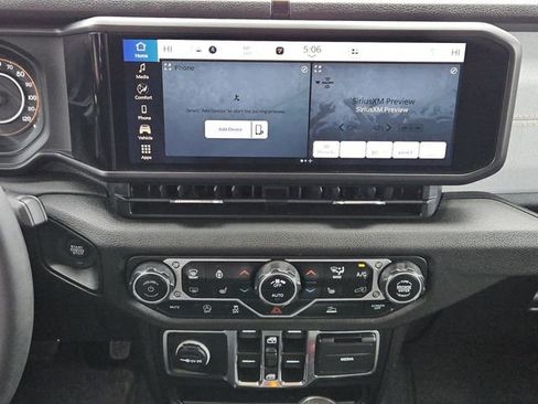 Used 2024 Jeep Wrangler Sport S image 13