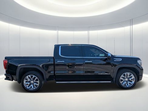 Used 2023 GMC Sierra 1500 Denali w/ Denali Reserve Package AWD/4WD image 3