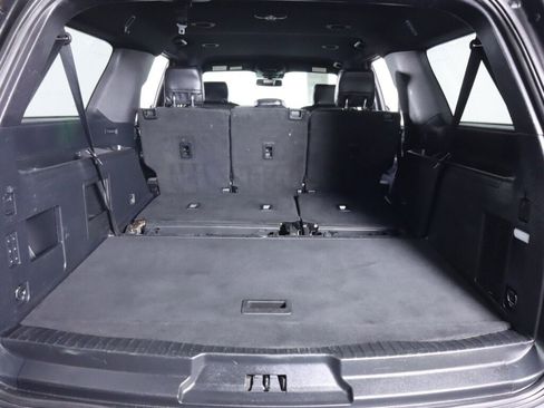 Used 2020 Ford Expedition Max XLT w/ Equipment Group 202A AWD/4WD image 39