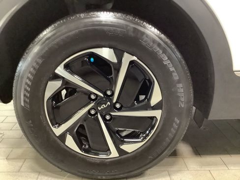 Certified 2023 Kia Sportage LX AWD/4WD image 26