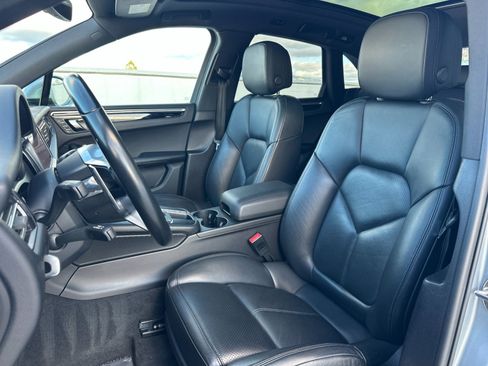 Used 2021 Porsche Macan image 5