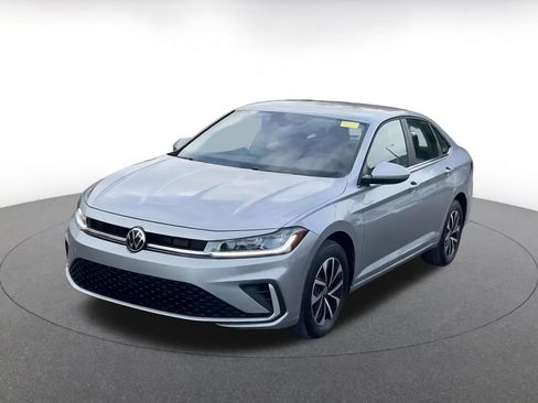 Used 2025 Volkswagen Jetta S image 7