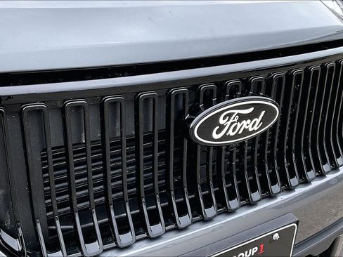 Used 2025 Ford Maverick Lobo AWD/4WD image 30