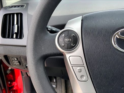 Used 2015 Toyota Prius Two image 23