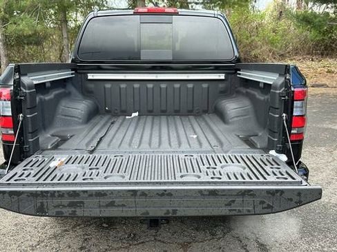 New 2026 Nissan Frontier SV w/ SV Convenience Package AWD/4WD image 23