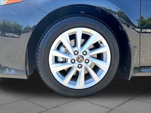 Certified 2022 Toyota Camry LE FWD image 10