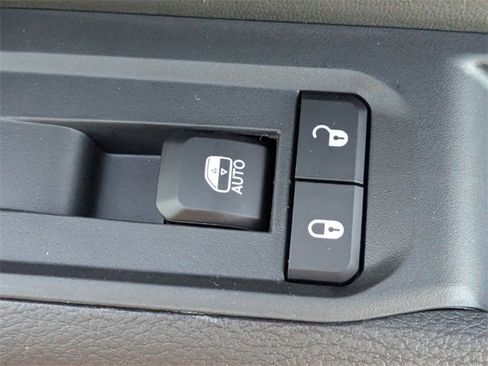 New 2026 Jeep Compass Latitude image 30