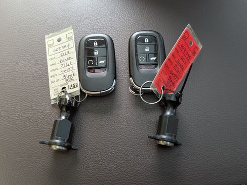 Used 2023 Honda Pilot Elite image 39