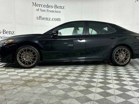 Used 2023 Toyota Camry SE image 7