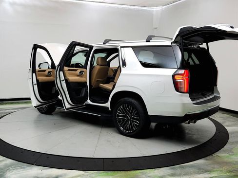 Used 2021 Chevrolet Tahoe Premier image 12