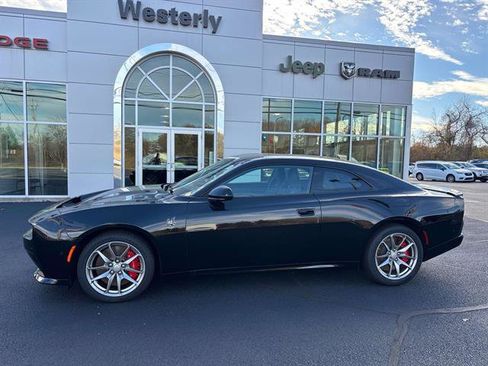 Used 2025 Dodge Charger Scat Pack w/ Track Pack image 4