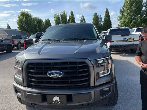 Used 2017 Ford F150 XLT w/ Equipment Group 302A Luxury AWD/4WD image 3
