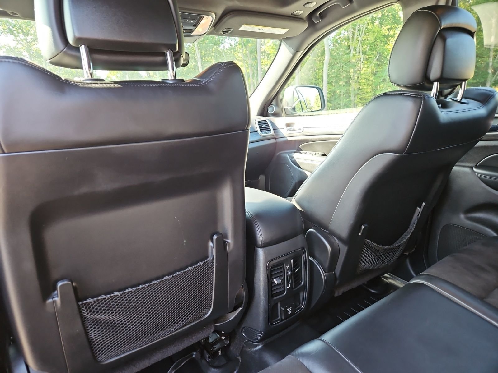Used 2020 Jeep Grand Cherokee Altitude AWD/4WD image 20