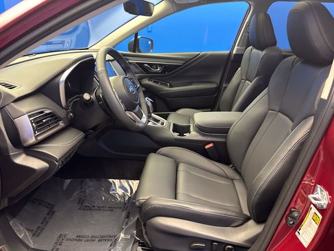 Certified 2025 Subaru Outback Limited AWD/4WD image 12