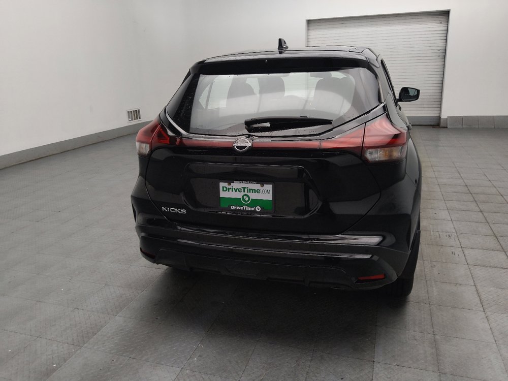 Used 2024 Nissan Kicks S FWD image 7
