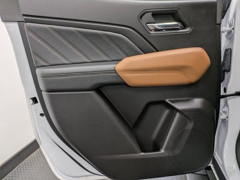 Used 2024 GMC Canyon AT4 w/ AT4 Premium Package image 22