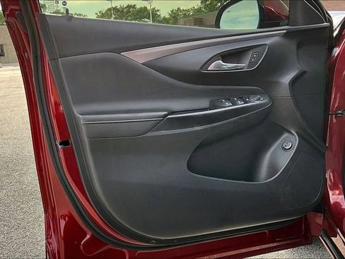 Used 2025 Buick Envista Avenir FWD image 22