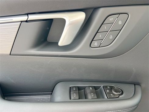 New 2026 Buick Enclave Preferred w/ Power Package image 13