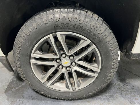 Used 2019 Chevrolet Colorado W/T w/ Custom Special Edition image 11