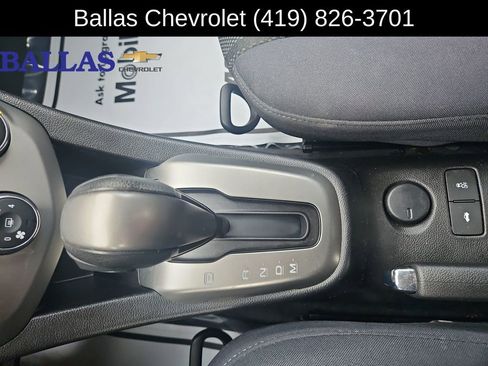 Certified 2015 Chevrolet Sonic LT image 15