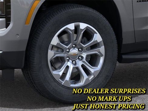 New 2026 Chevrolet Suburban LT w/ Comfort Package image 9