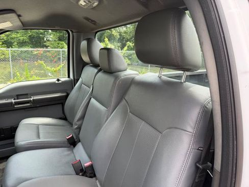 Used 2014 Ford F250 XL w/ Power Equipment Group RWD image 20