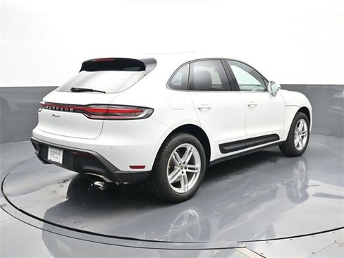 Used 2024 Porsche Macan image 23