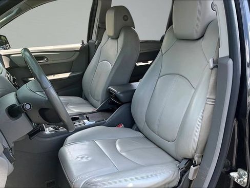 Used 2016 Chevrolet Traverse LT FWD image 20