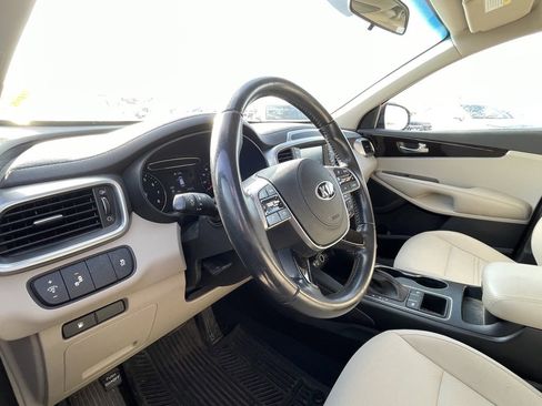 Certified 2020 Kia Sorento LX w/ LX I4 Convenience Package image 6