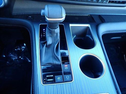 Used 2023 Toyota Sienna XSE image 22