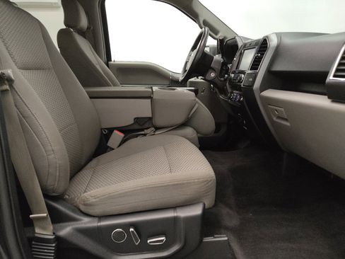 Used 2015 Ford F150 XLT w/ Equipment Group 302A Luxury image 21