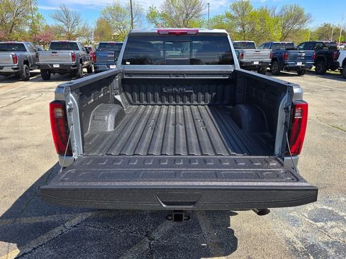 New 2026 GMC Sierra 2500 SLT w/ SLT Premium Package AWD/4WD image 29