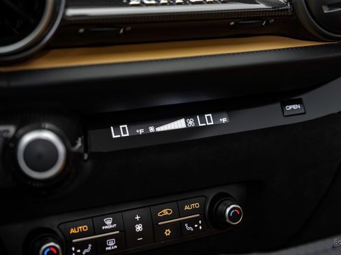 Used 2022 Ferrari 812 GTS RWD image 93