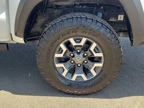 Used 2023 Toyota Tacoma TRD Off-Road RWD image 10