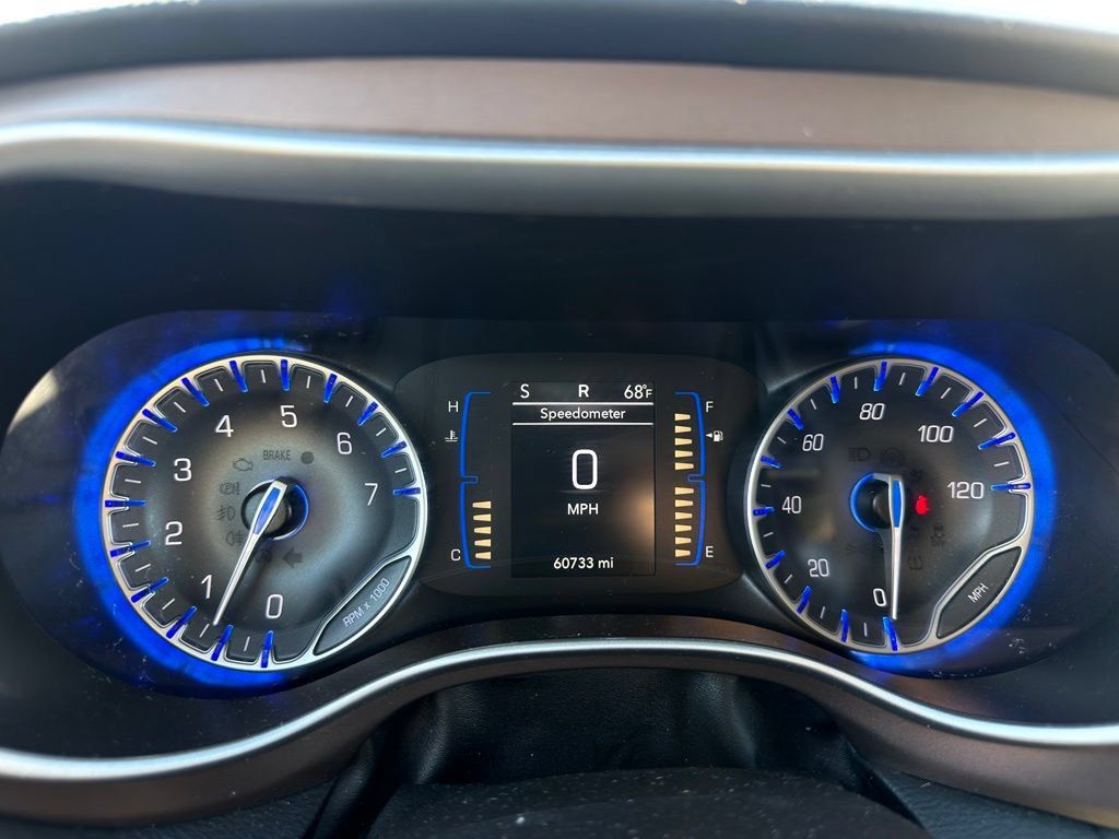 Used 2024 Chrysler Voyager LX FWD image 11