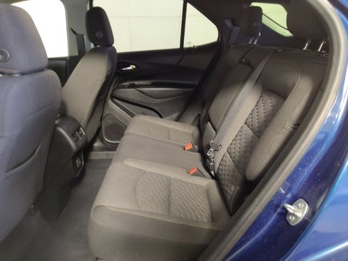 Used 2020 Chevrolet Equinox LT w/ Driver Convenience Package AWD/4WD image 18
