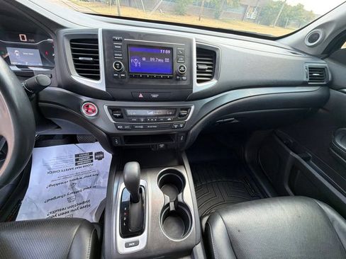 Used 2017 Honda Ridgeline RTL image 16