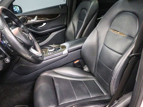 Used 2018 Mercedes-Benz GLC 300 image 17