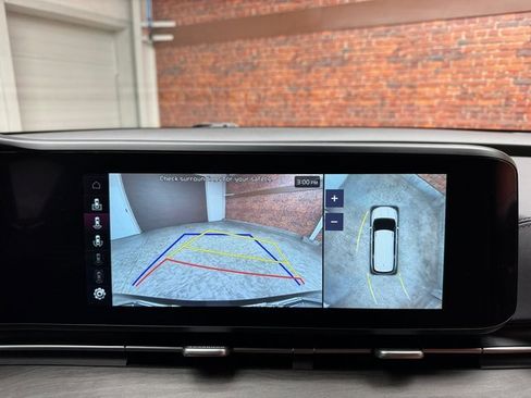 Used 2024 Kia Carnival SX image 21