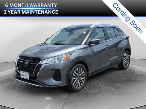 Used 2021 Nissan Kicks SV FWD image 1