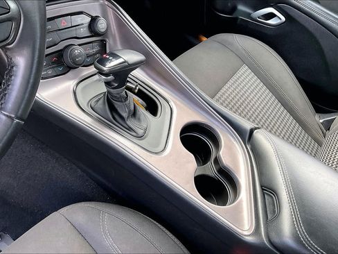 Used 2023 Dodge Challenger SXT image 18