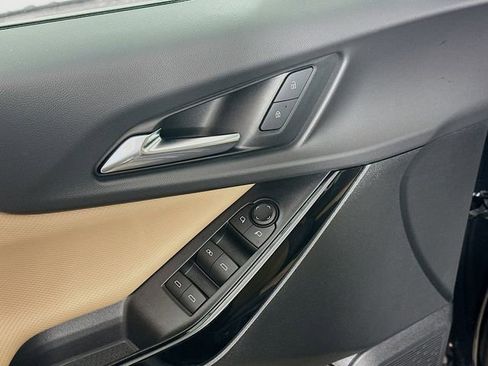 Used 2025 Chevrolet Equinox ACTIV w/ Safety and Technology Package image 19