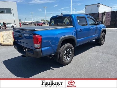 Used 2017 Toyota Tacoma TRD Off-Road w/ Tow Package (A/T) AWD/4WD image 8
