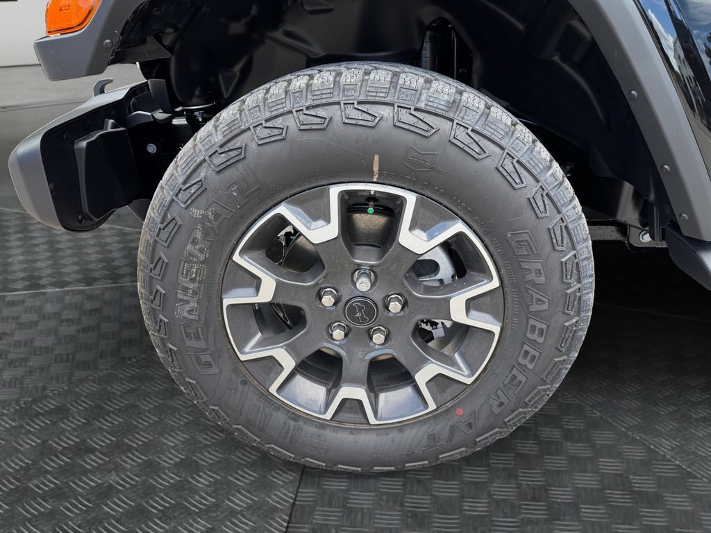 New 2025 Jeep Wrangler Unlimited Sahara AWD/4WD image 14