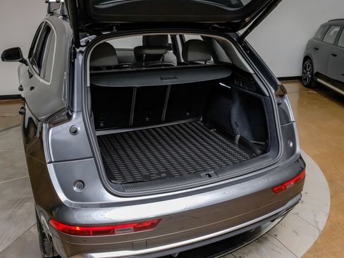 Used 2024 Audi Q5 2.0T Premium Plus AWD/4WD image 57