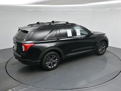 Certified 2023 Ford Explorer XLT w/ Equipment Group 202A image 46