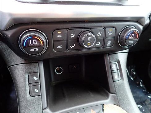 Used 2017 GMC Acadia SLE w/ Driver Alert Package I FWD image 24
