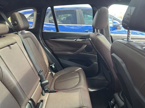 Used 2017 BMW X1 xDrive28i image 10