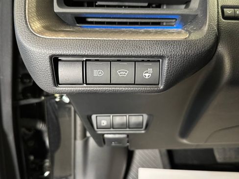 Used 2024 Toyota Prius XLE FWD image 18